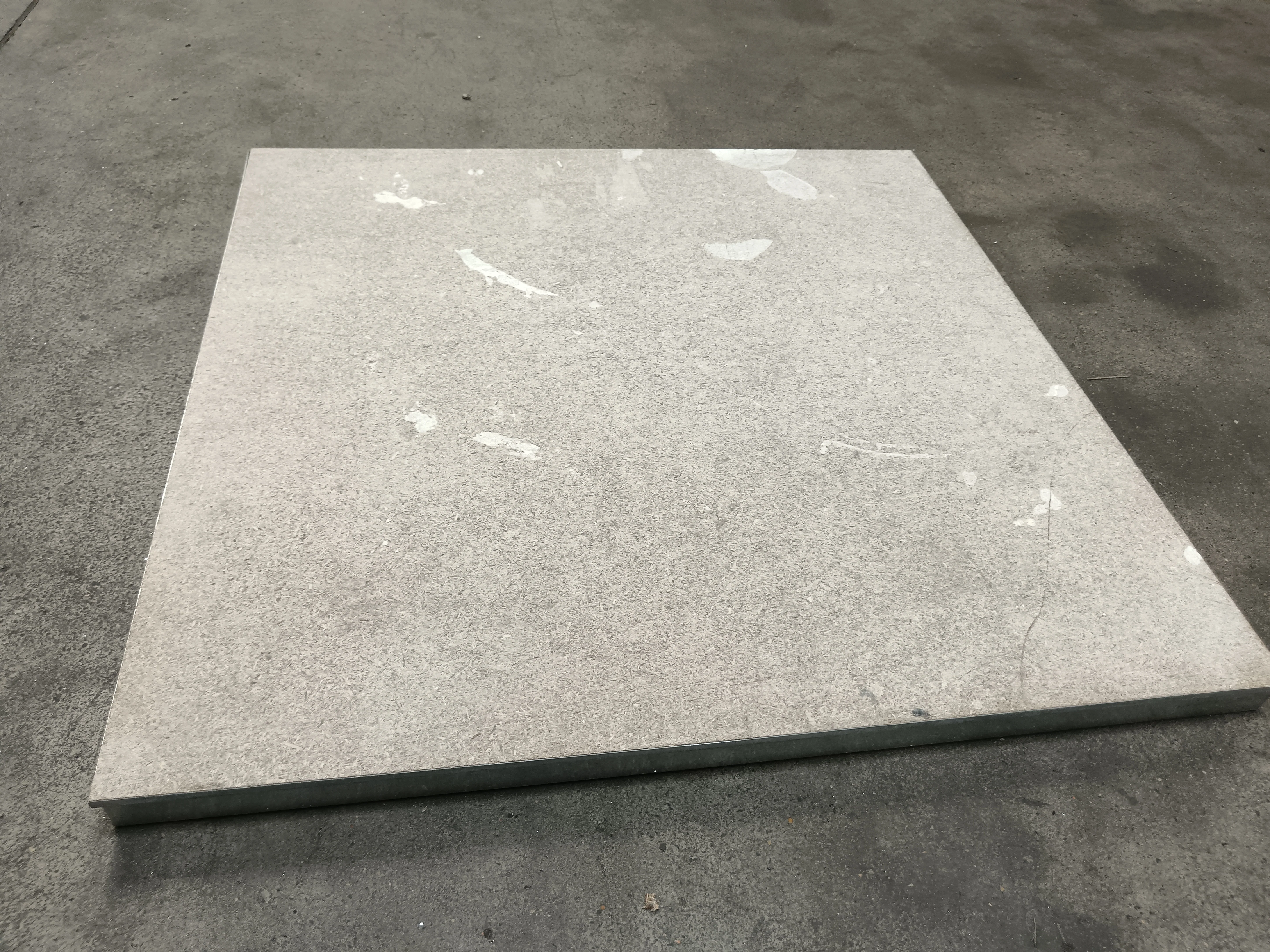Dalle faux plancher aggloméré  - 600 x 600 x 30 mm - Comey (G1 30) - Image 3