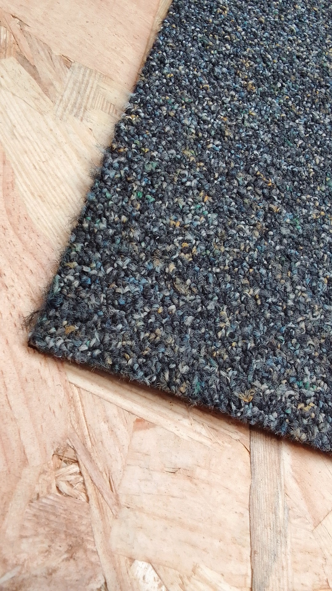 Dalle moquette grise - 500 x 500 mm - Image 3