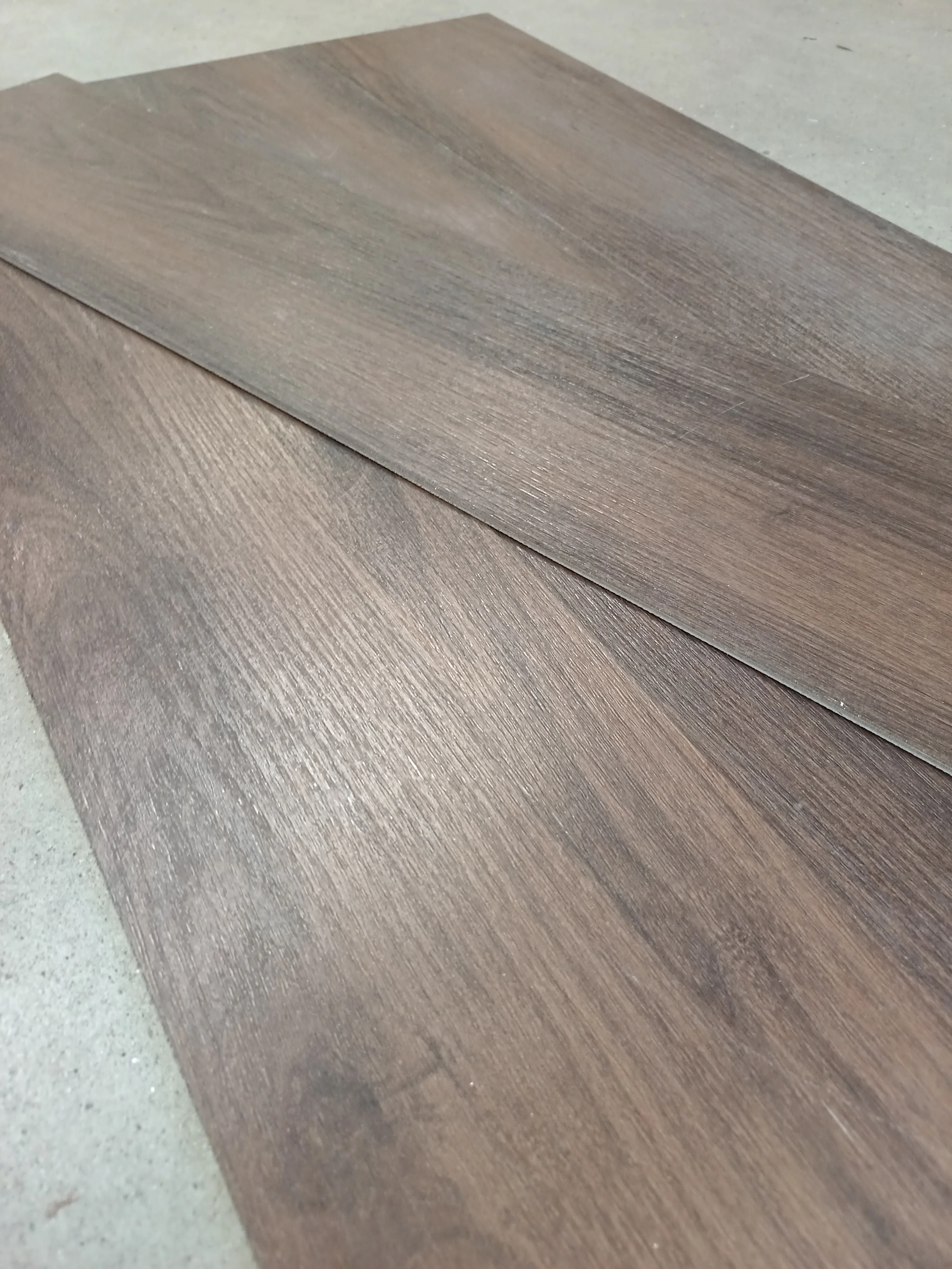 Dalle PVC marron - 1200 x 180 mm - à coller - Image 2