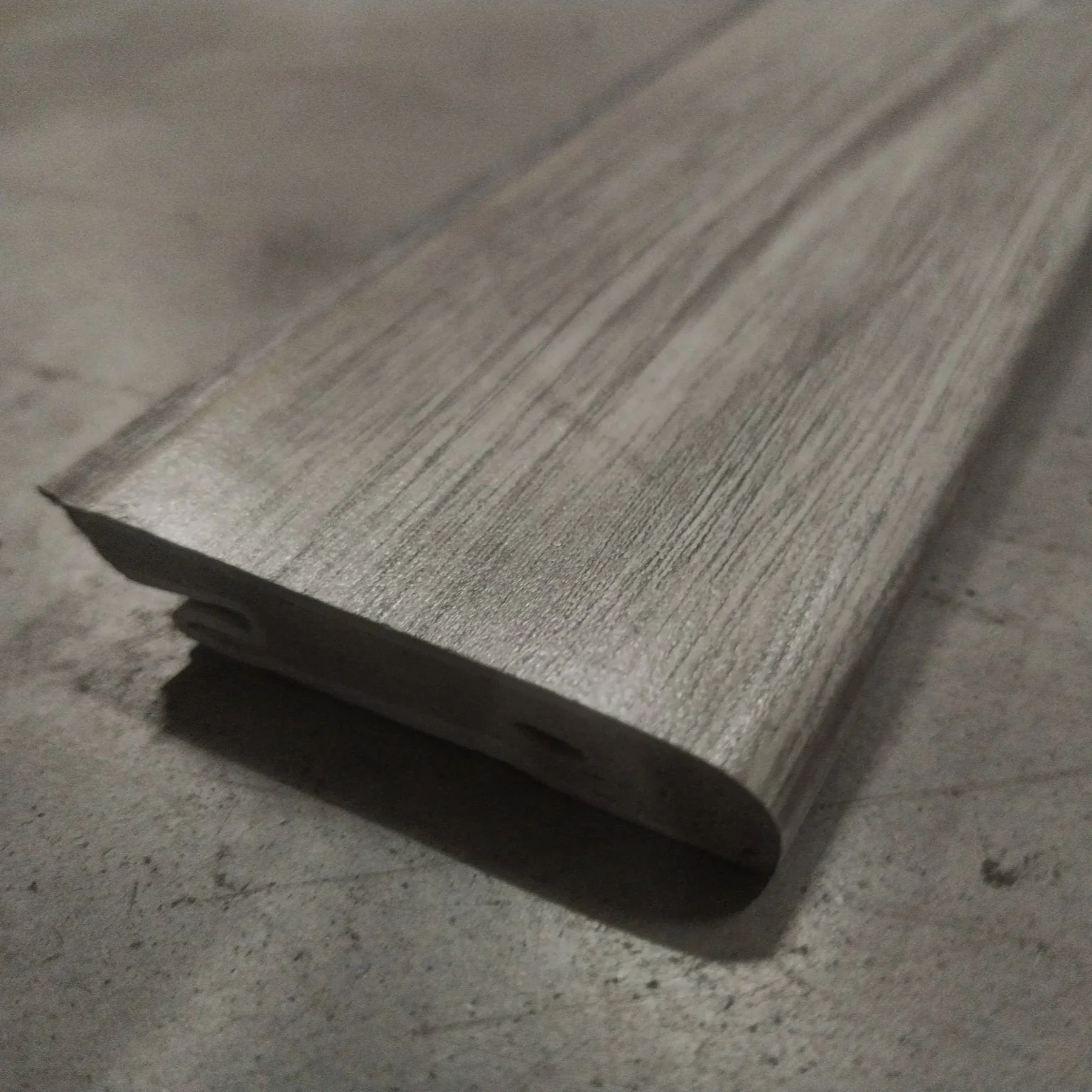 Plinthe SMF décor chêne gris clair 2500x59x17,4mm - Image 2