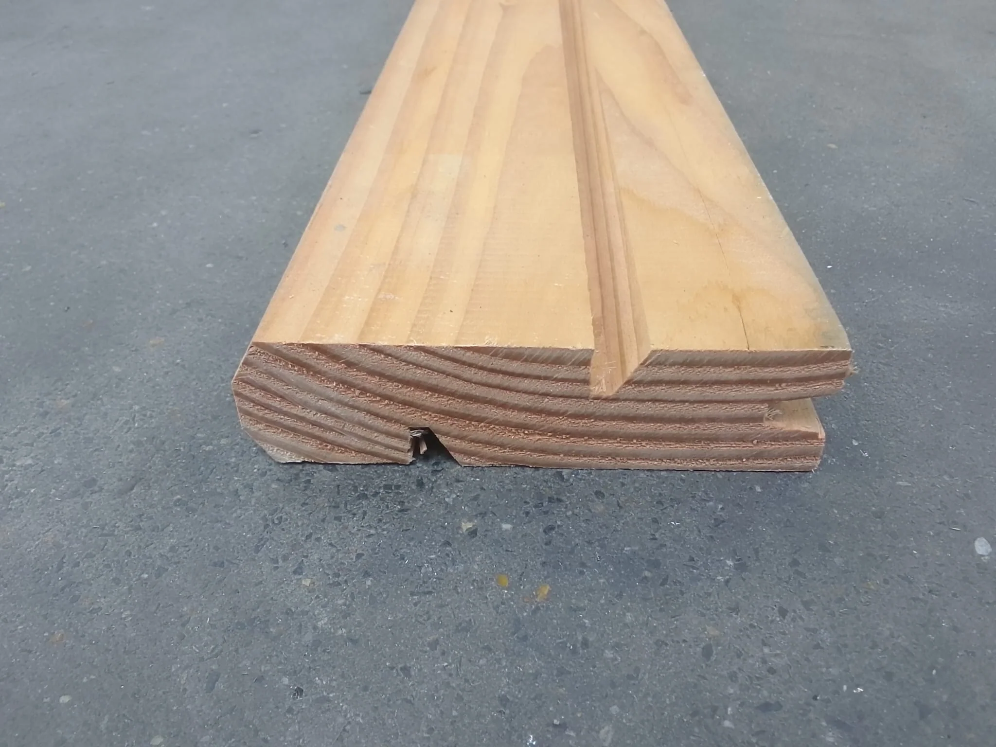 Bardage douglas (profil Tempo) - 33x130 - L=4m - Image 3