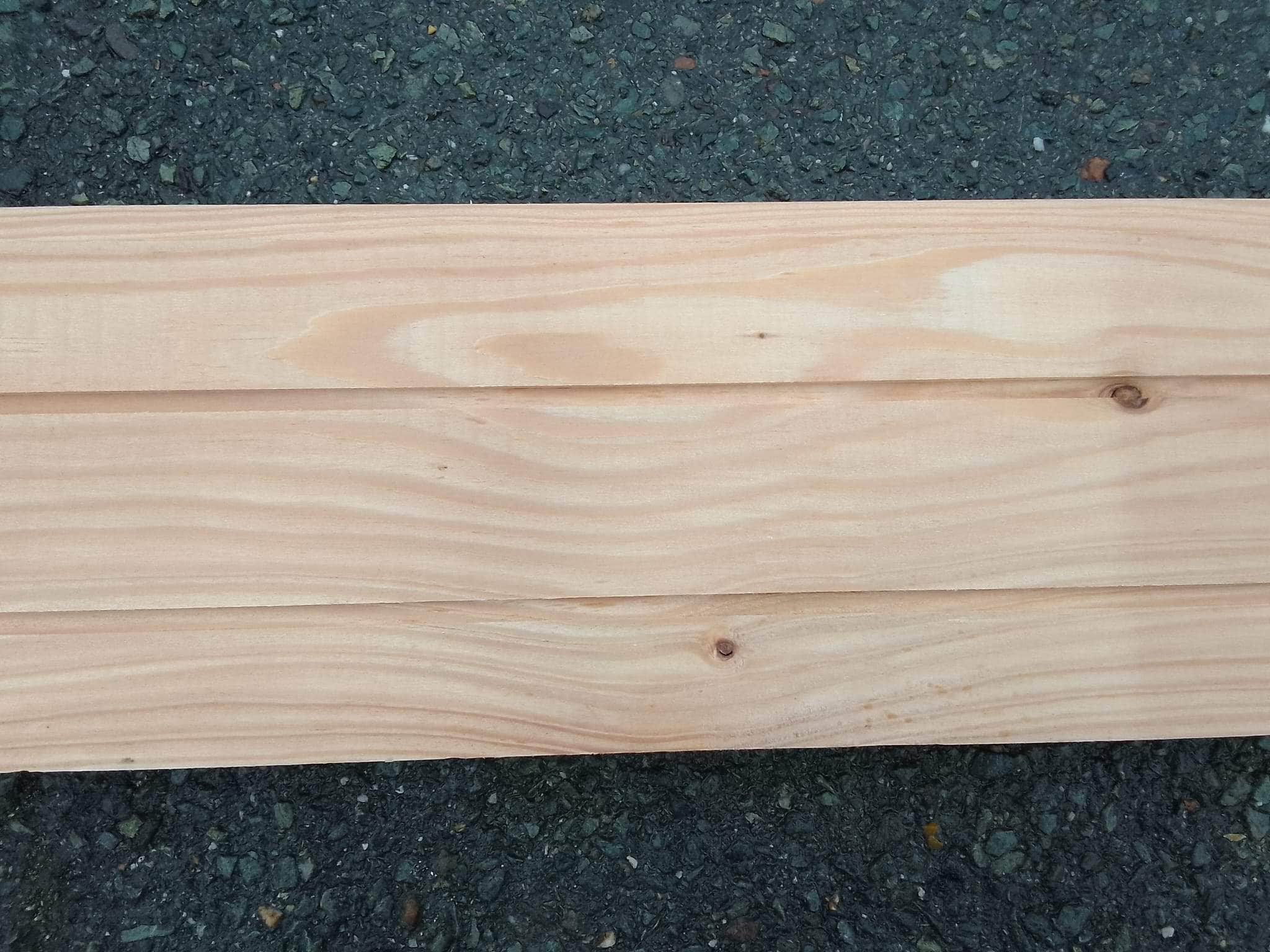 Bardage mélèze des Alpes rainé en bout - 26x135 - L=4m (profil Draco) - Image 3