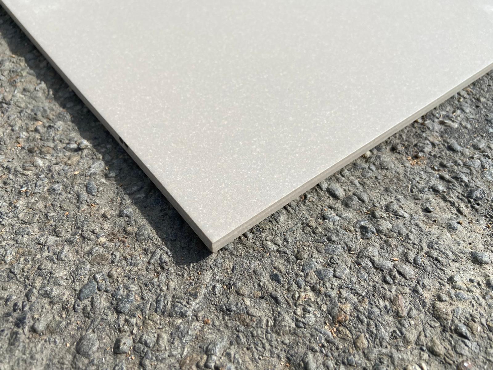 Carrelage intérieur grès cérame couleur Gris Clair - Gamme Standard Evolution ref E318 - 30x30cm - Ep= 7mm - Novoceram - Image 3
