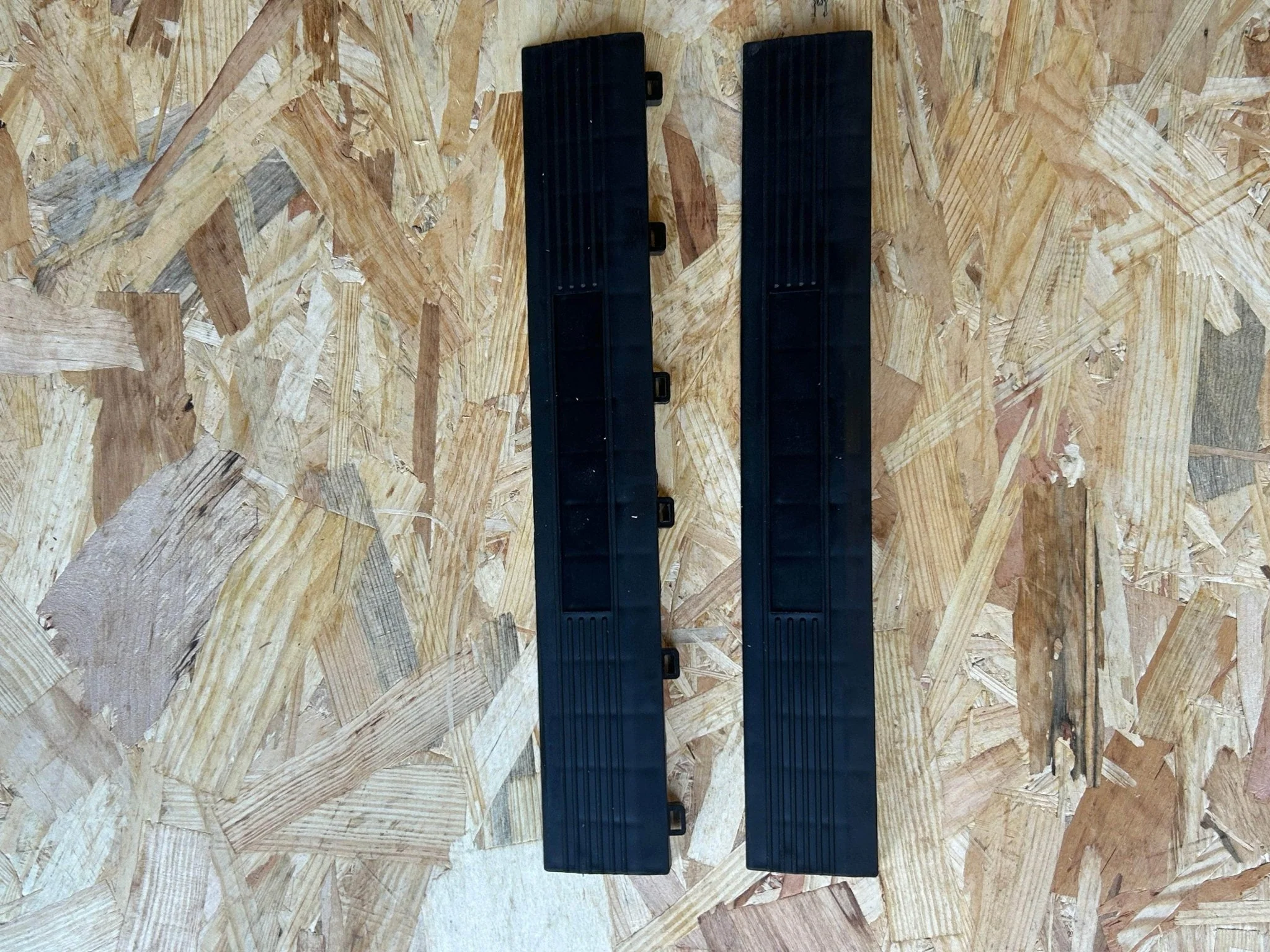 Bordure pour dalle de garage 395mm - mâle noir - Image 4