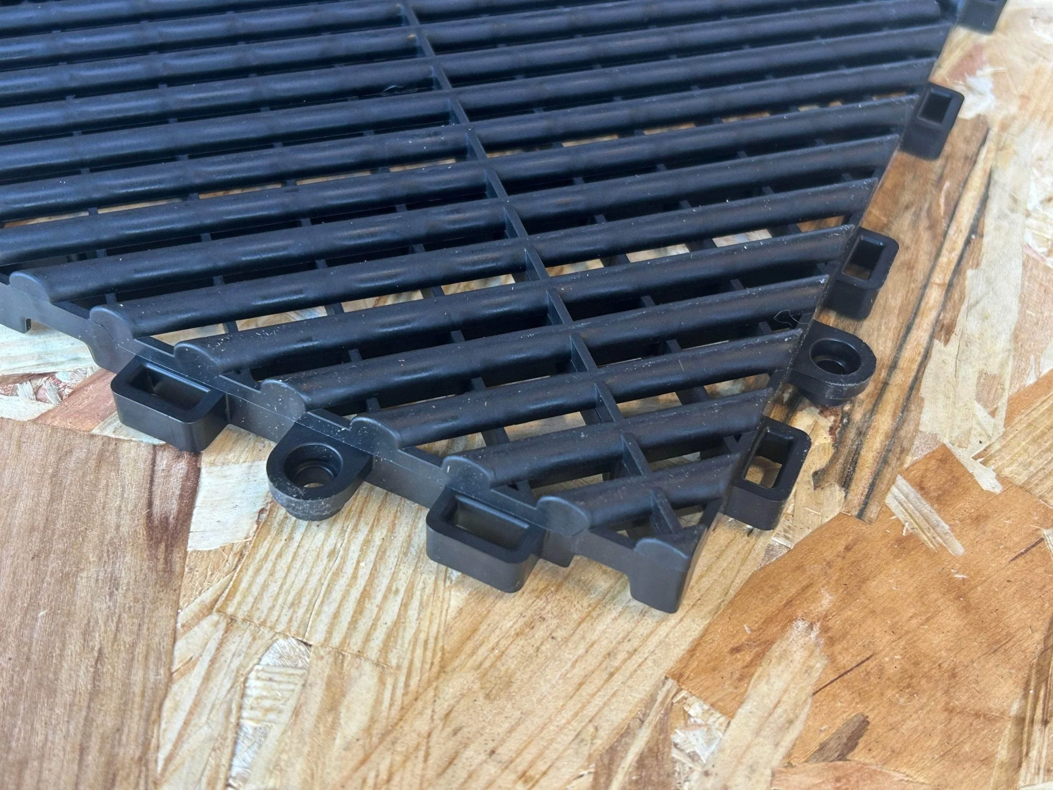 Dalle de Garage PVC Clipsable 400x400mm - noir - Image 4