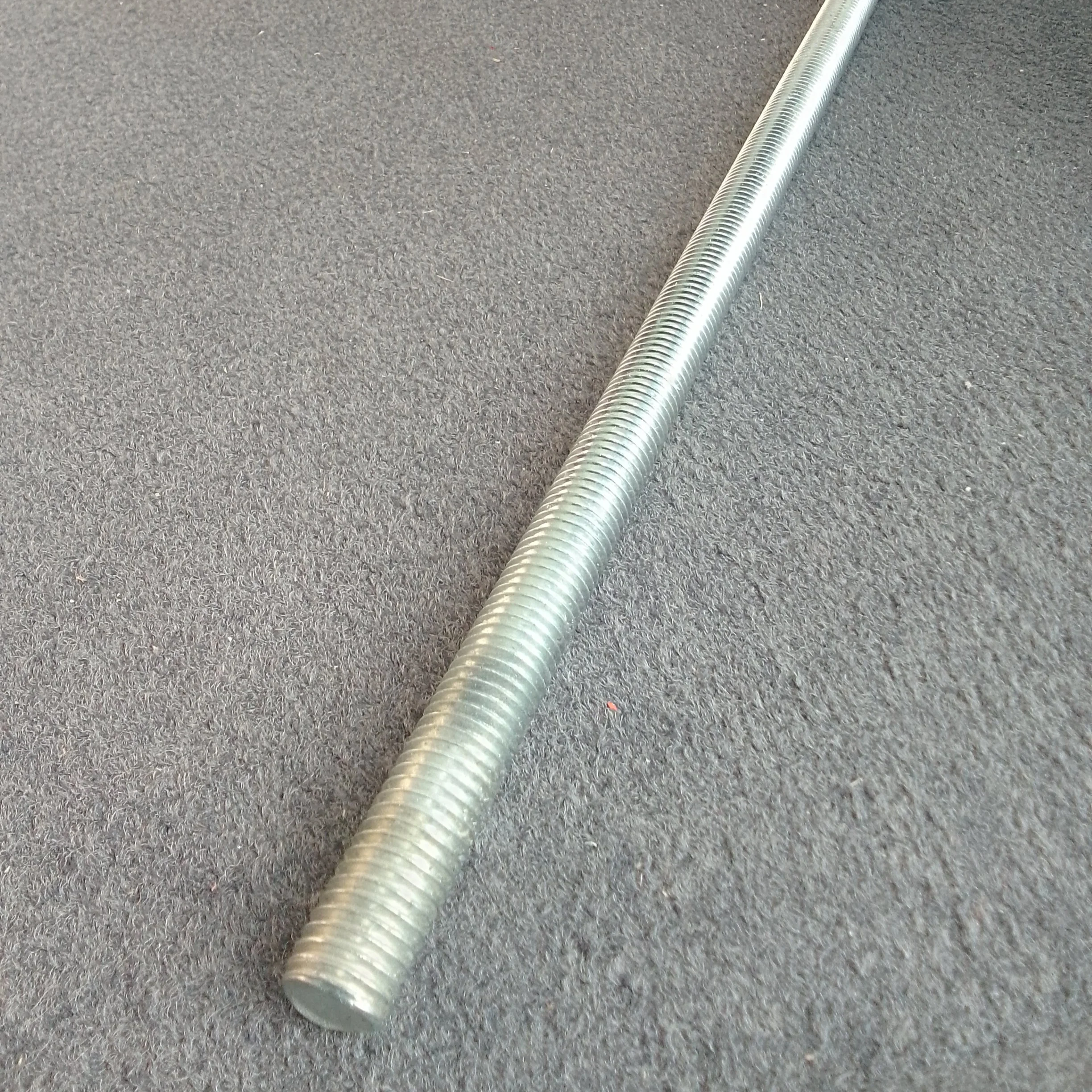 Tige filetée acier zingué  - 1000 x 18 x 18 mm (M18)