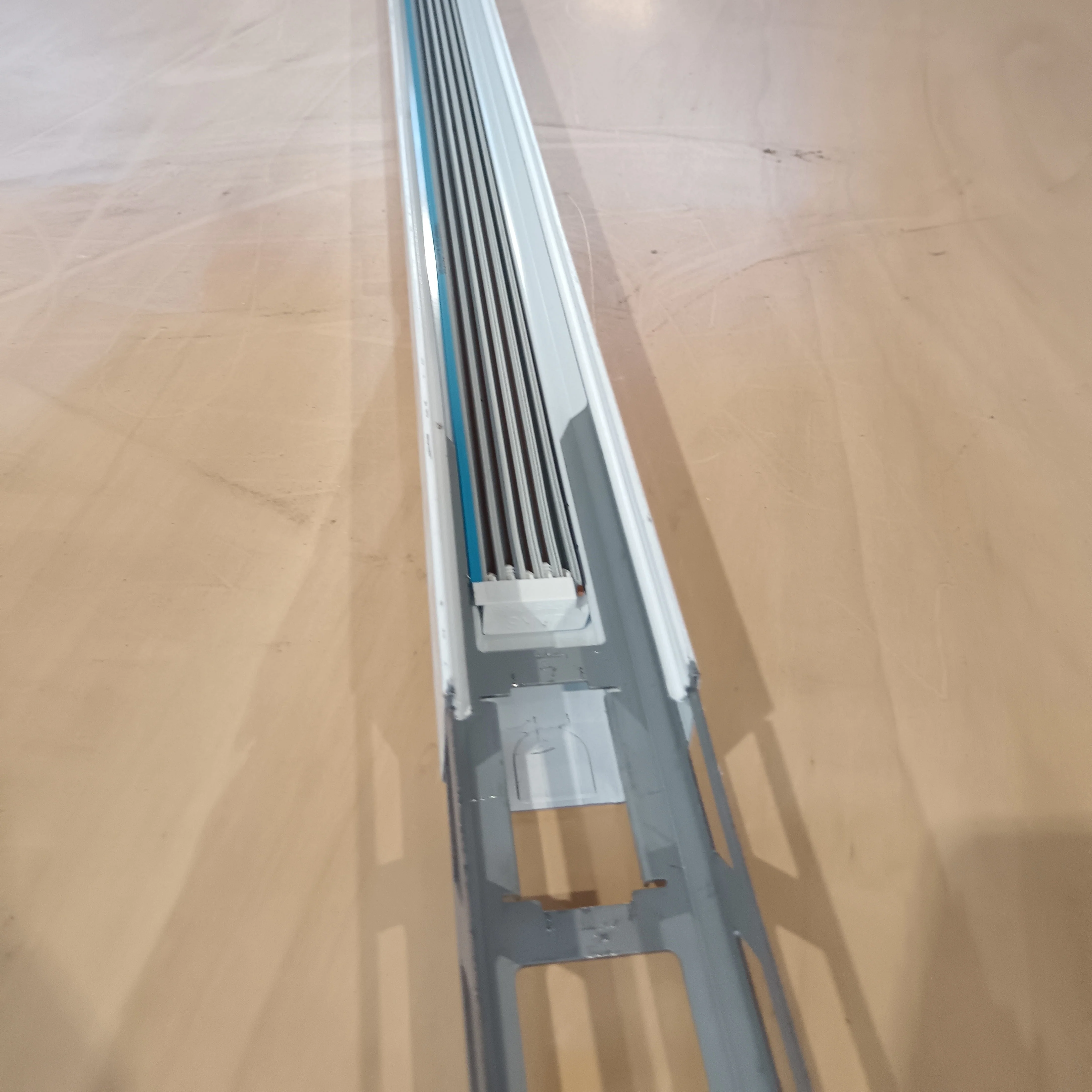 Fixation réglette LED - 3600 x 60 mm (type 2) - Image 3