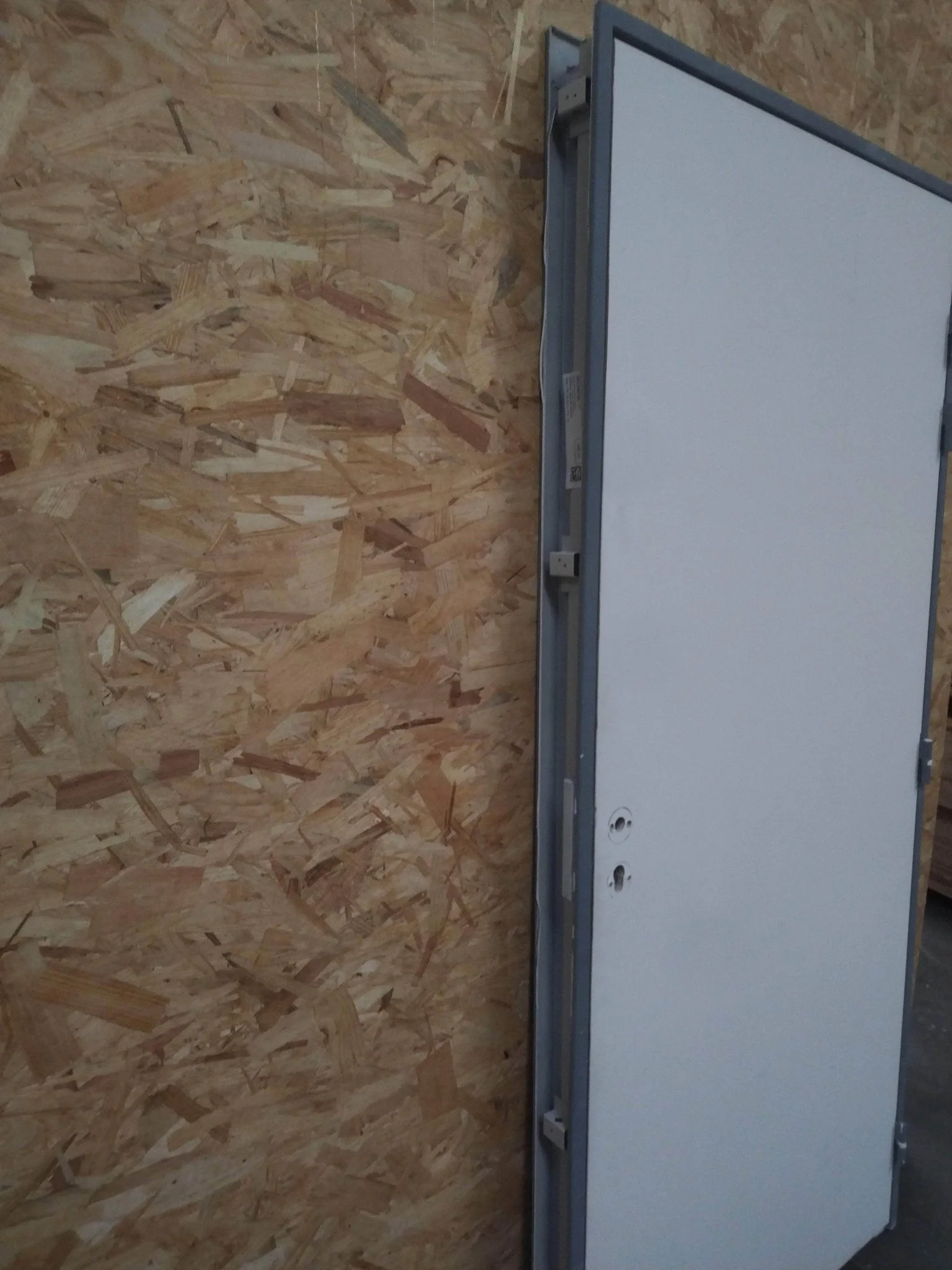 Bloc-porte âme pleine blanc - 2085 x 985 x 120 mm poussant droit - Polyfeu - Image 5