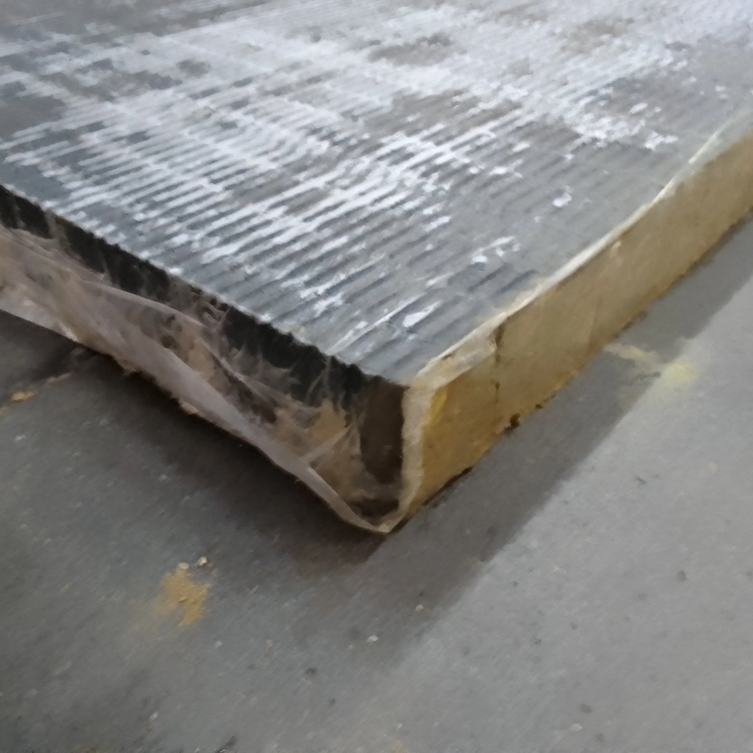 Panneau laine de roche vert - 1200 x 1000 mm - Ep=80mm - ROCKWOOL (Rock Up C soudable 369)