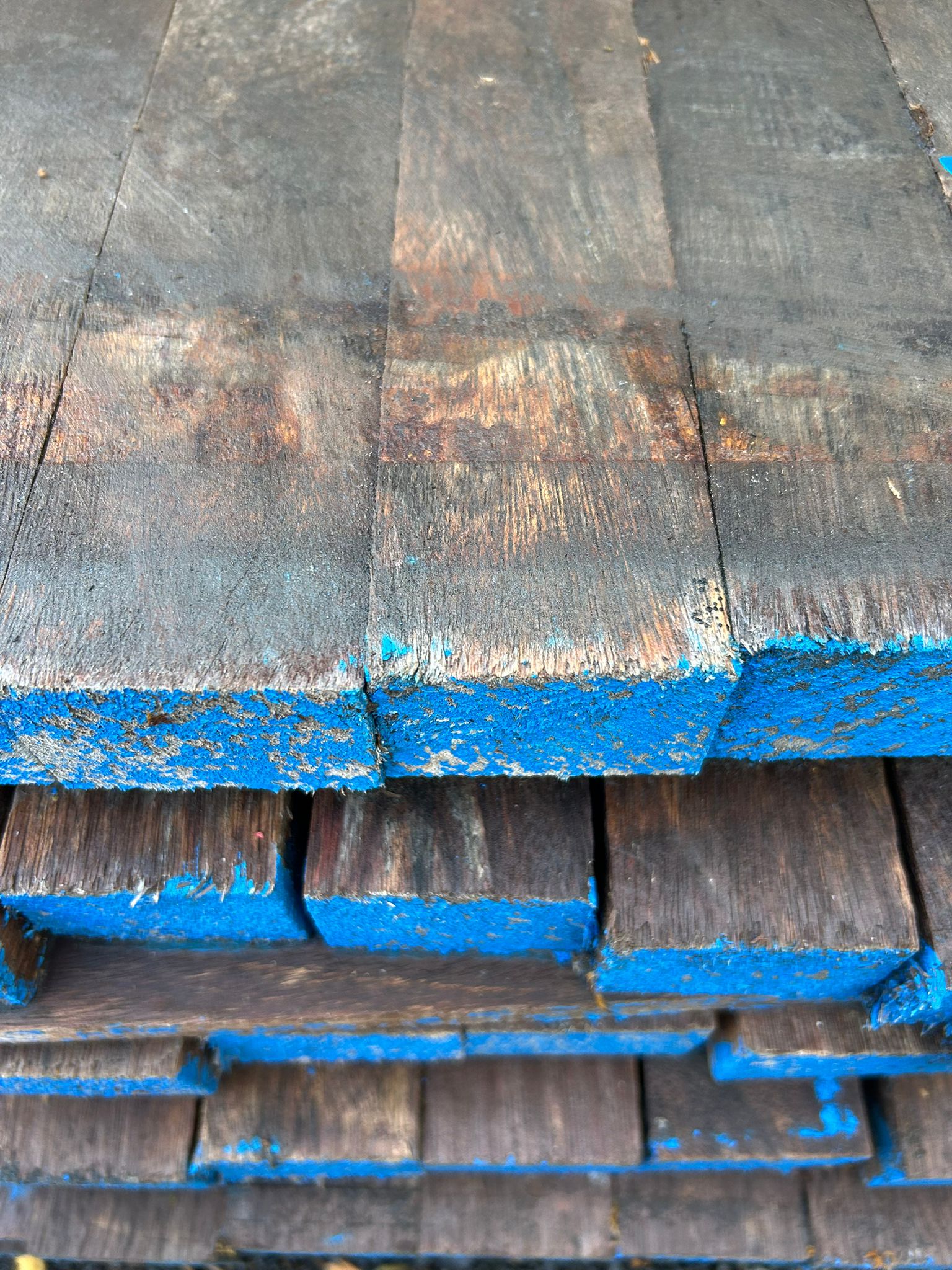 Lambourde bois exo Iroko classe 3 - 42x65 - L=2,4m - Image 4