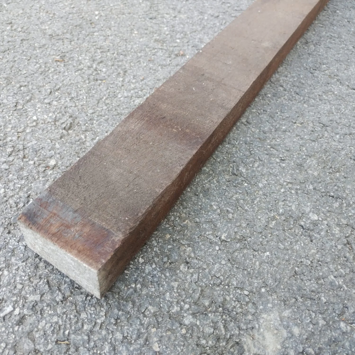 Lambourde bois exo Iroko classe 3 - 42x65 - L=2,9m