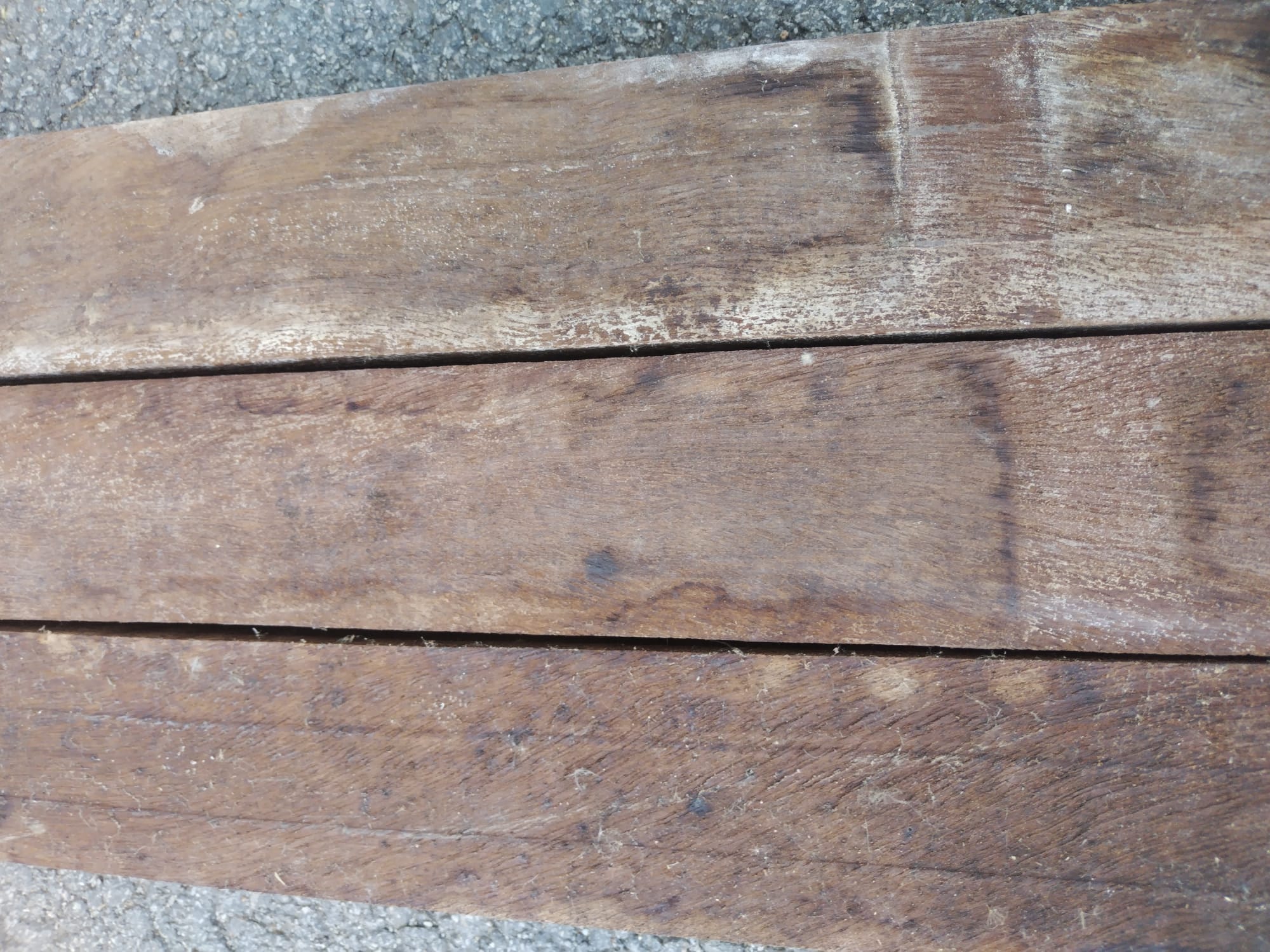 Lambourde bois exo Iroko classe 3 - 37x70 - L=2,25m - Image 3