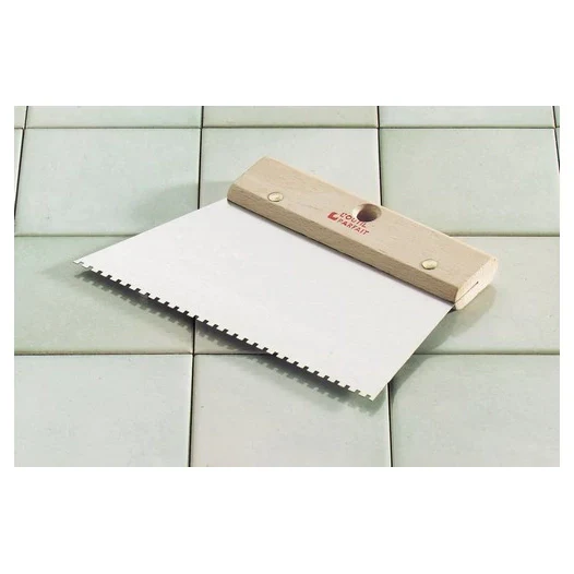 Couteau À Colle Rectangle - Lame Acier Trempé Vernie - Denture 4x2.5x1.5 mm - Moyenne - Poignée Bois Hêtre PEFC - Pour Revêtements Type LVT², PVC Homogène, VSM