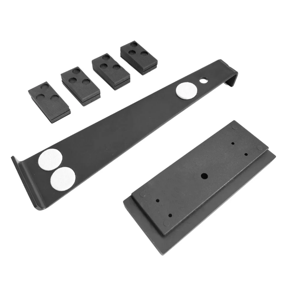 Kit De Pose Parquet - Composé De : 20 Cales PVC 4x5,5cm - 1 Levier De Pose 29x3cm Avec Feutrine De Protection - 1 Cale À Frapper