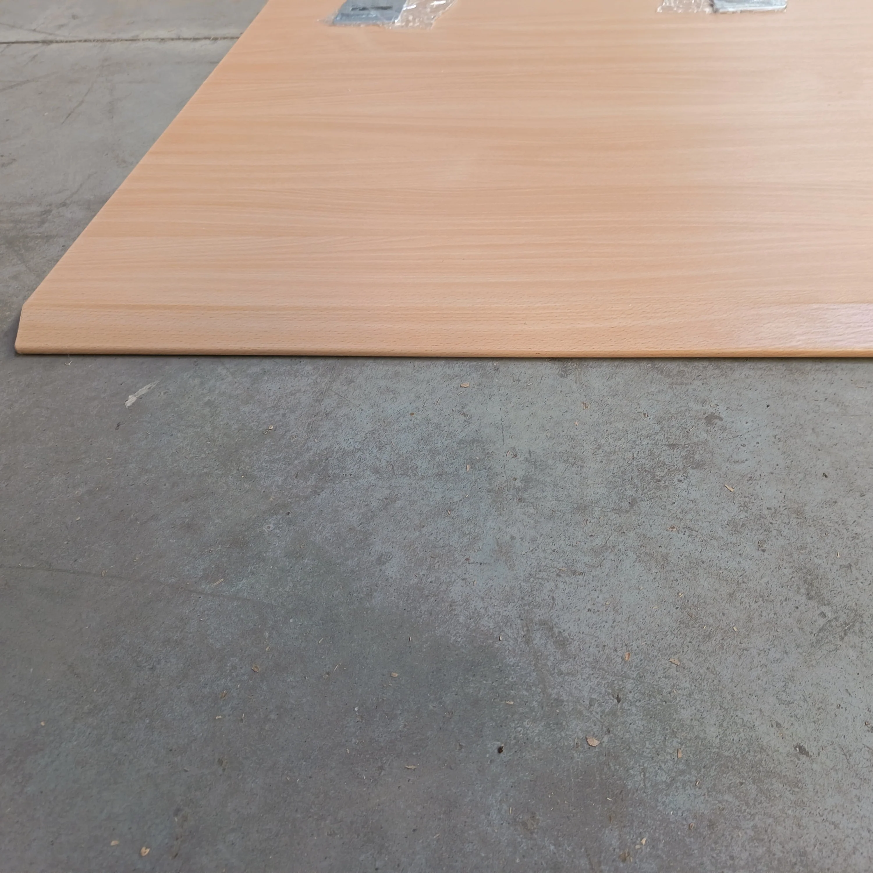 Plan de travail aggloméré hetre - 800 x 800 x 30 mm (chanfreim)