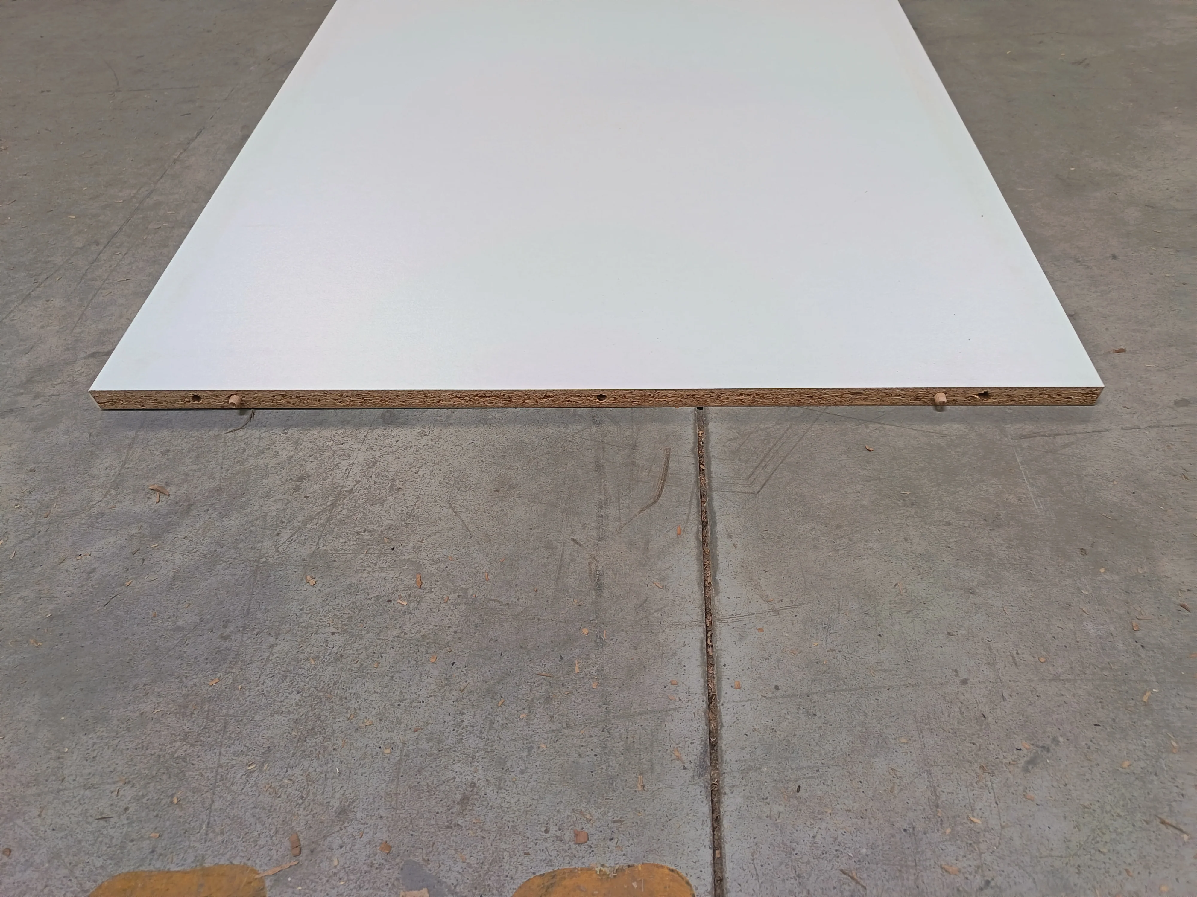 Tablette aggloméré blanc - 1050 x 410 x 20 mm - Image 3