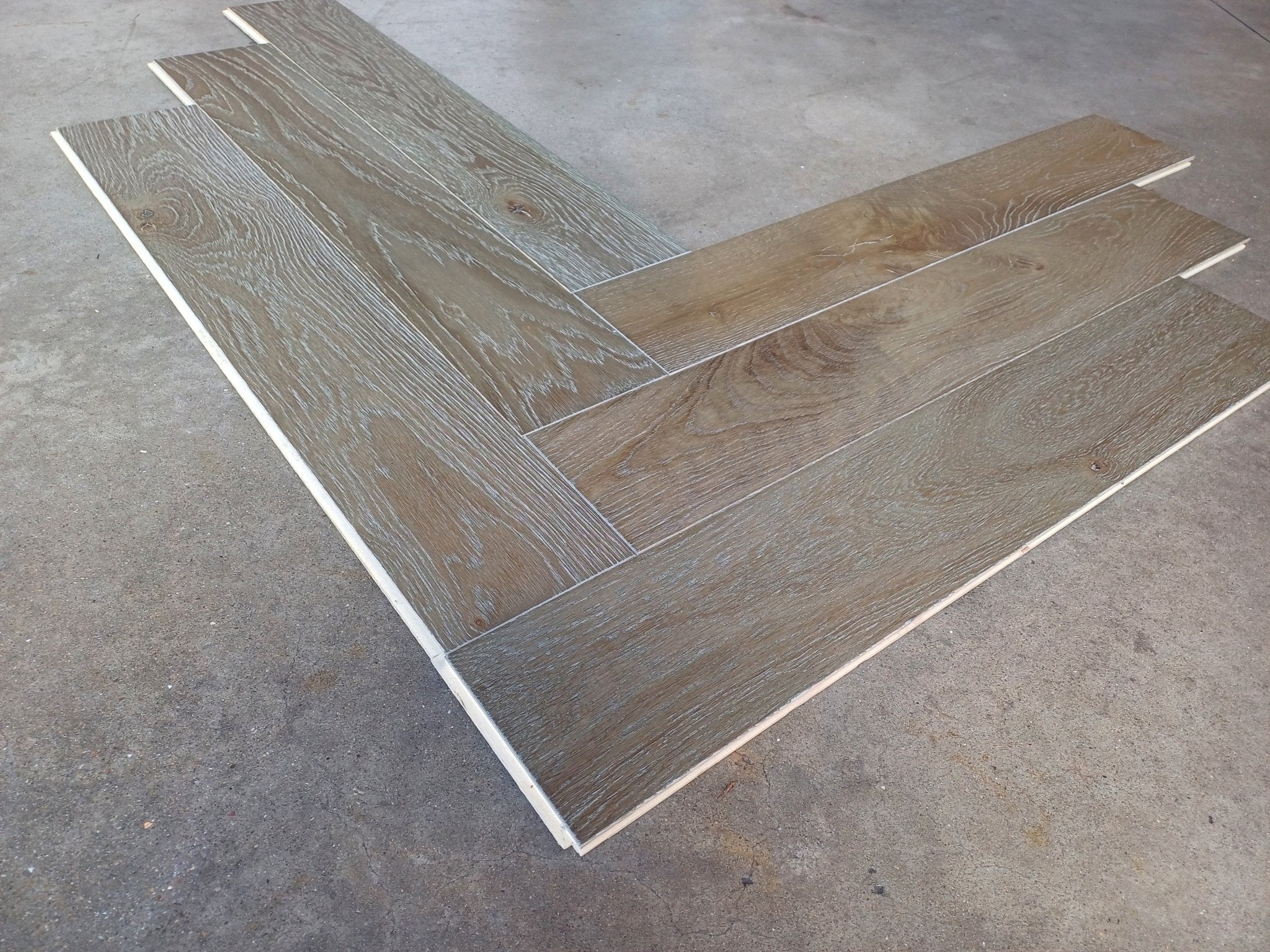 Parquet Contrecollé Baton Rompu Broceliande M 139x800 Rainure Languette 14mm Chene Silex PEFC (4 chanfreins) ref 80179168 - Image 3