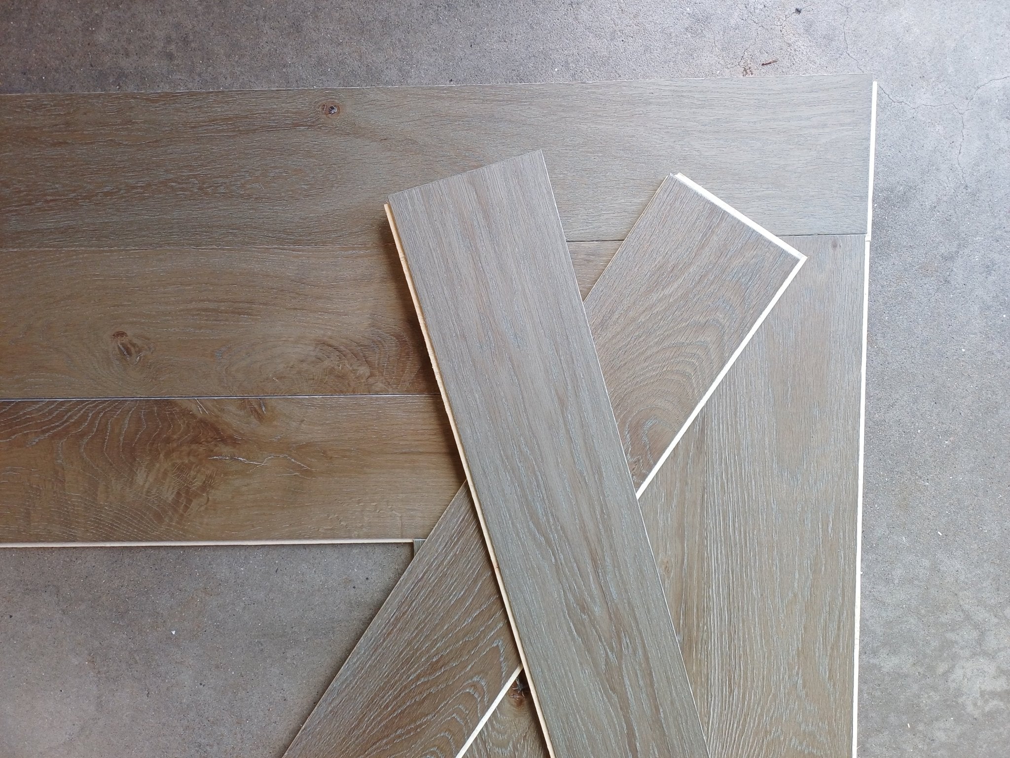 Parquet Contrecollé Baton Rompu Broceliande M 139x800 Rainure Languette 14mm Chene Silex PEFC (4 chanfreins) ref 80179168 - Image 6