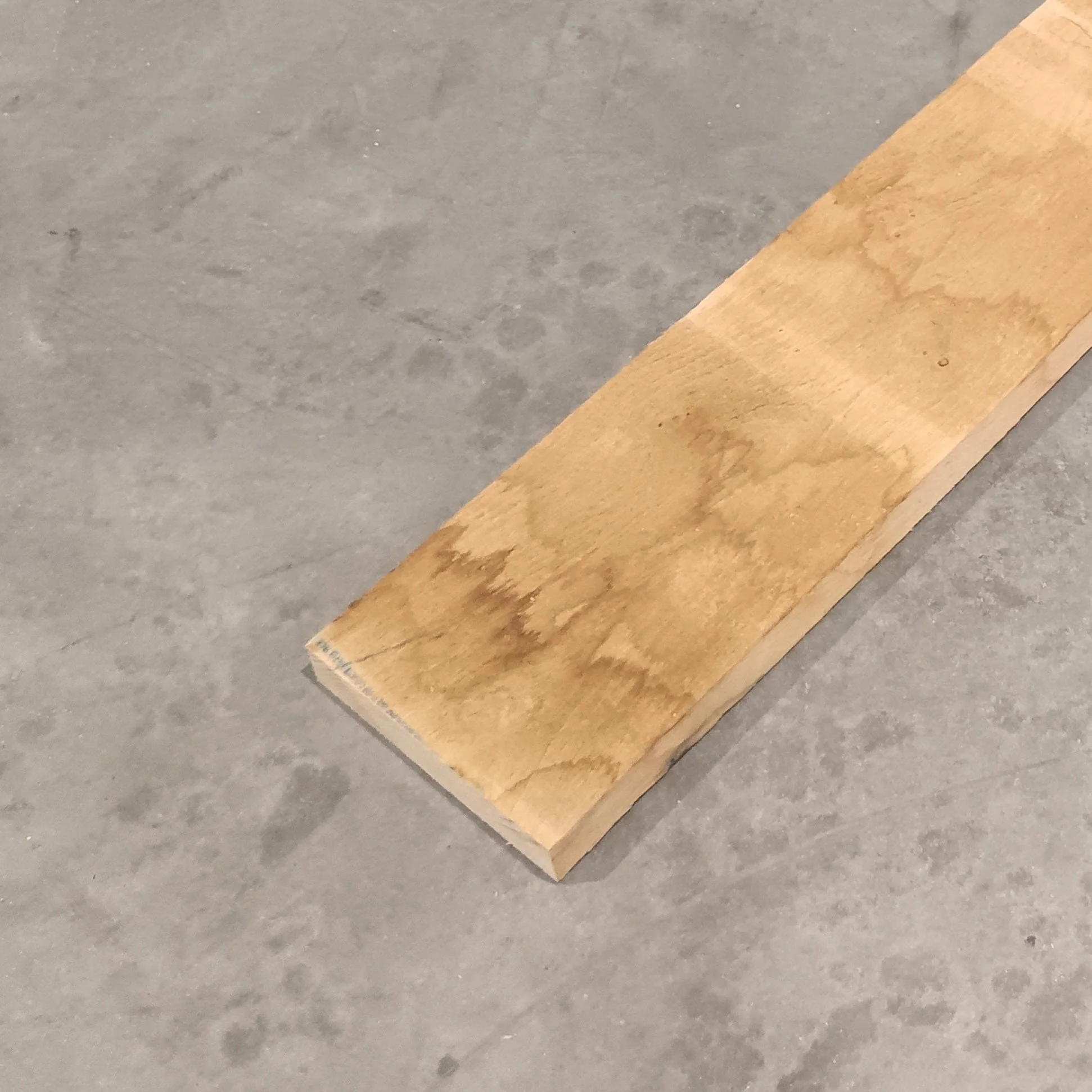 Planche chêne bois massif - 30x200 - L=2m (brut de sciage)