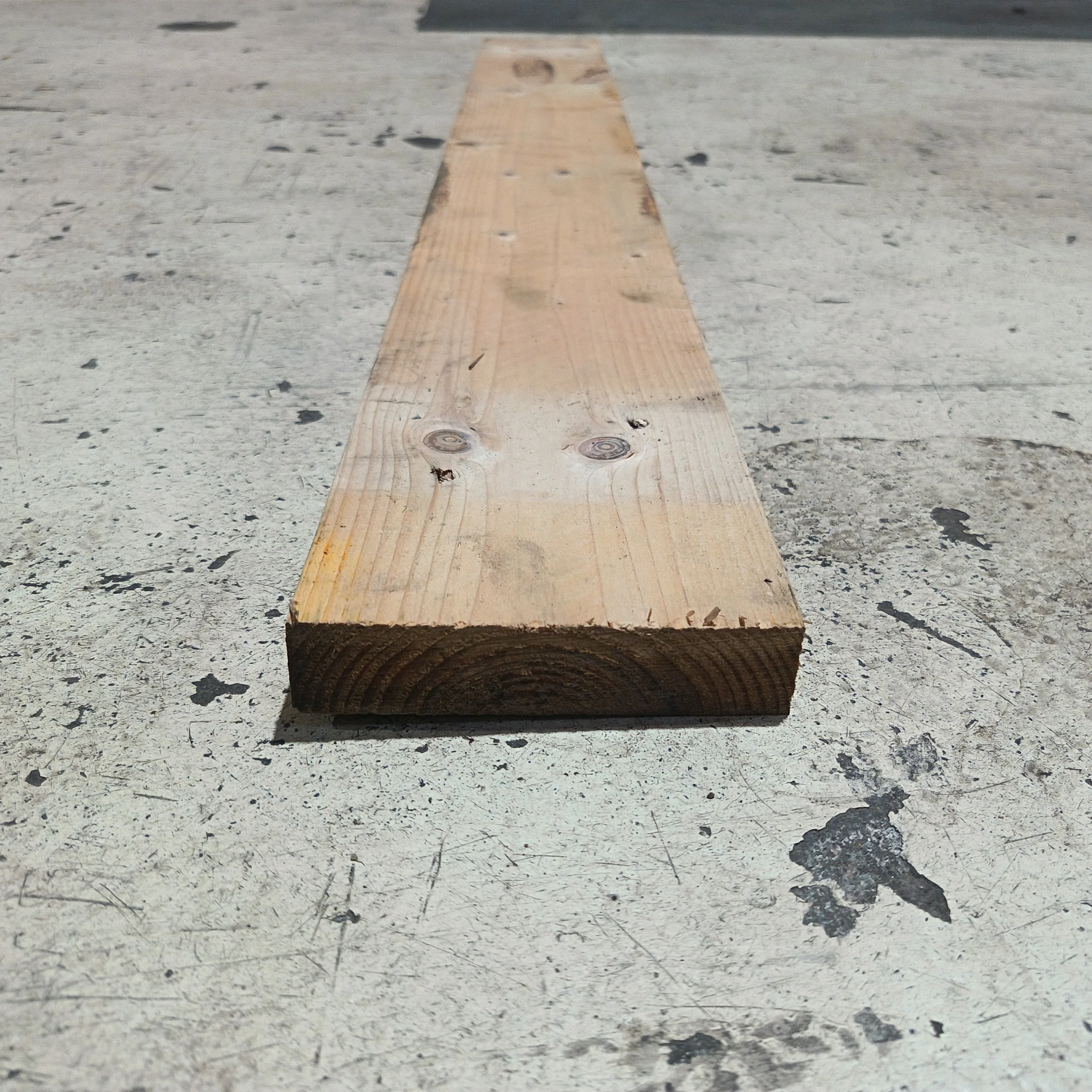 Planche resineux bois massif - 25 x 125 - L=1m (brut de sciage)