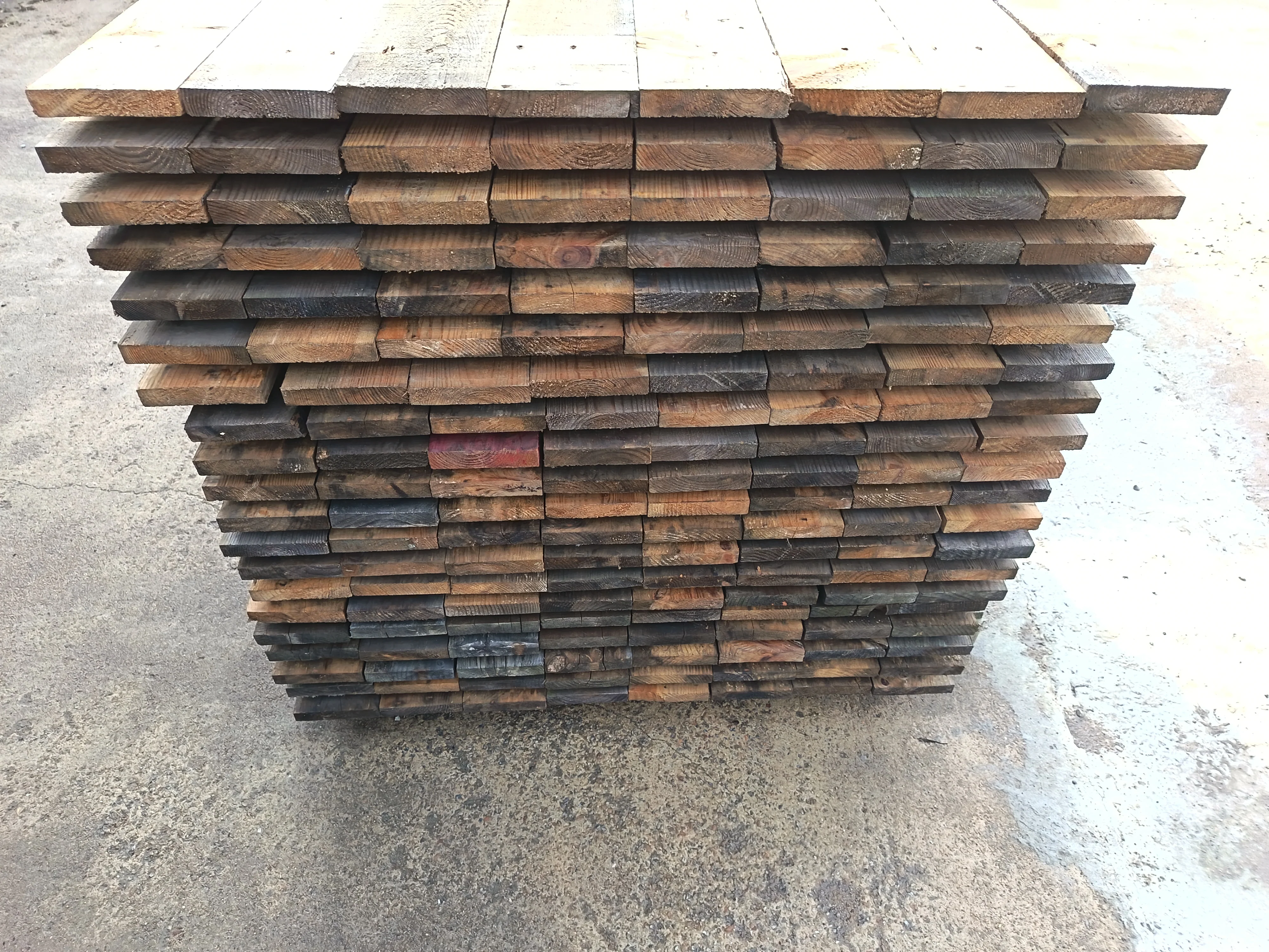 Planche resineux bois massif - 25 x 127 - L=1m (brut de sciage) - Image 2
