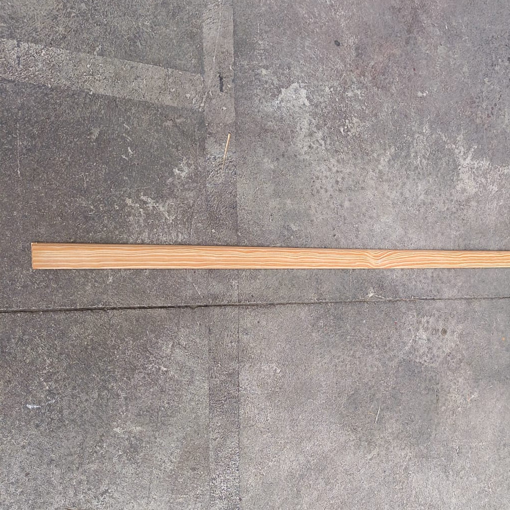 Plinthe pin - 9x68 - L=2m