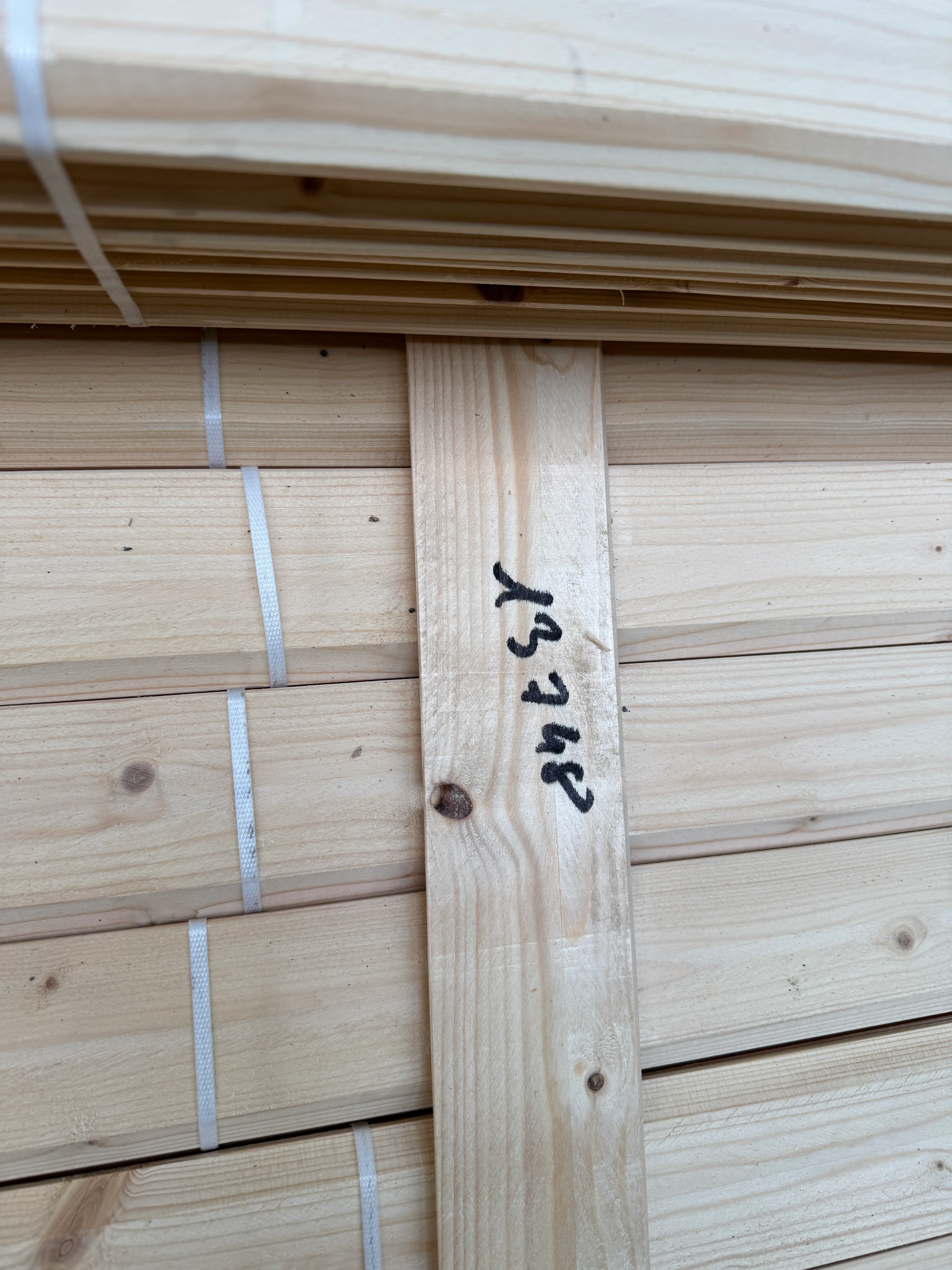 Plinthe sapin - 13x68 - L=2,1m - Image 7