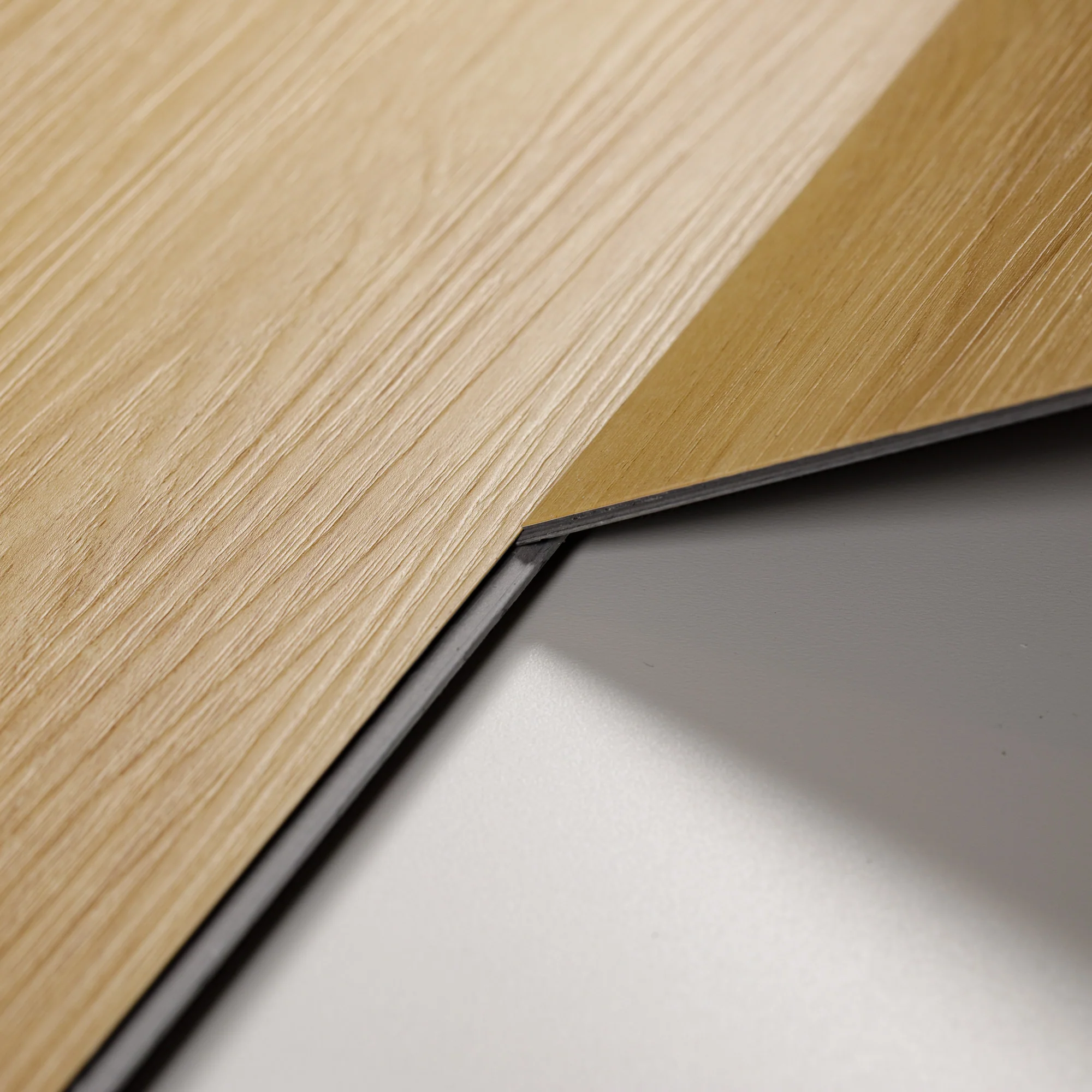 Sol PVC-SPC clipsable chêne clair - usage intensif - Sous-couche intégrée - 1220 x 180 x 5,5 mm - Image 6