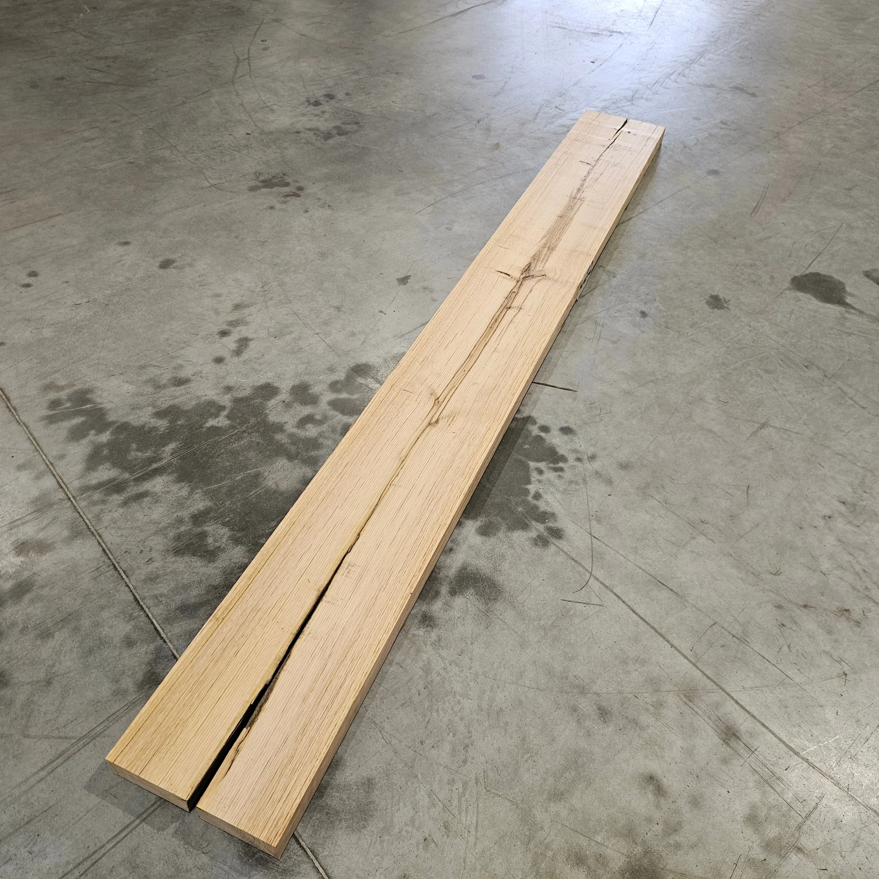 Solive chêne / châtaigner bois massif - 45 x 200 - L=2.2m (raboté 1 faces)