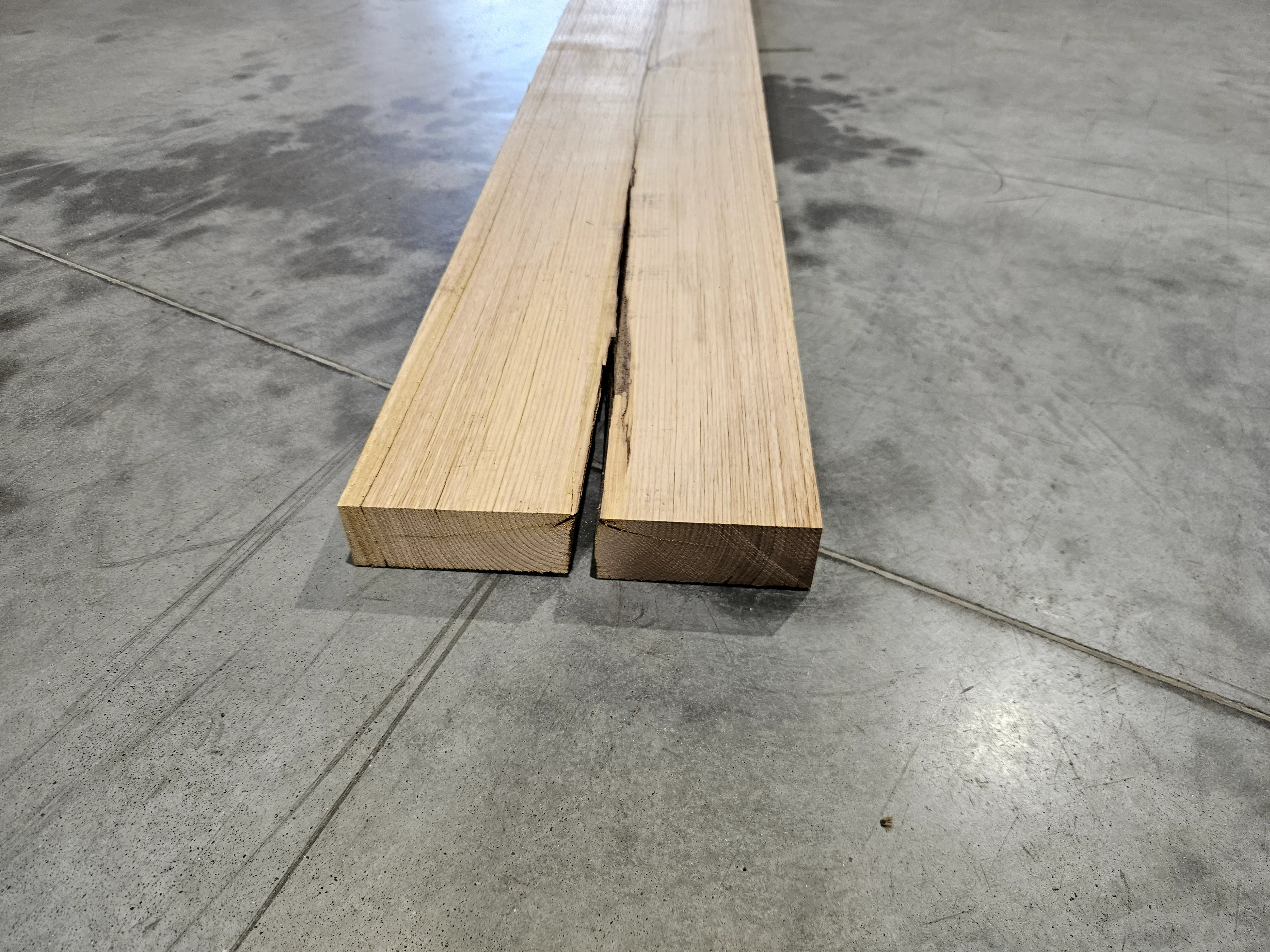 Solive chêne / châtaigner bois massif - 45 x 200 - L=2.2m (raboté 1 faces) - Image 2