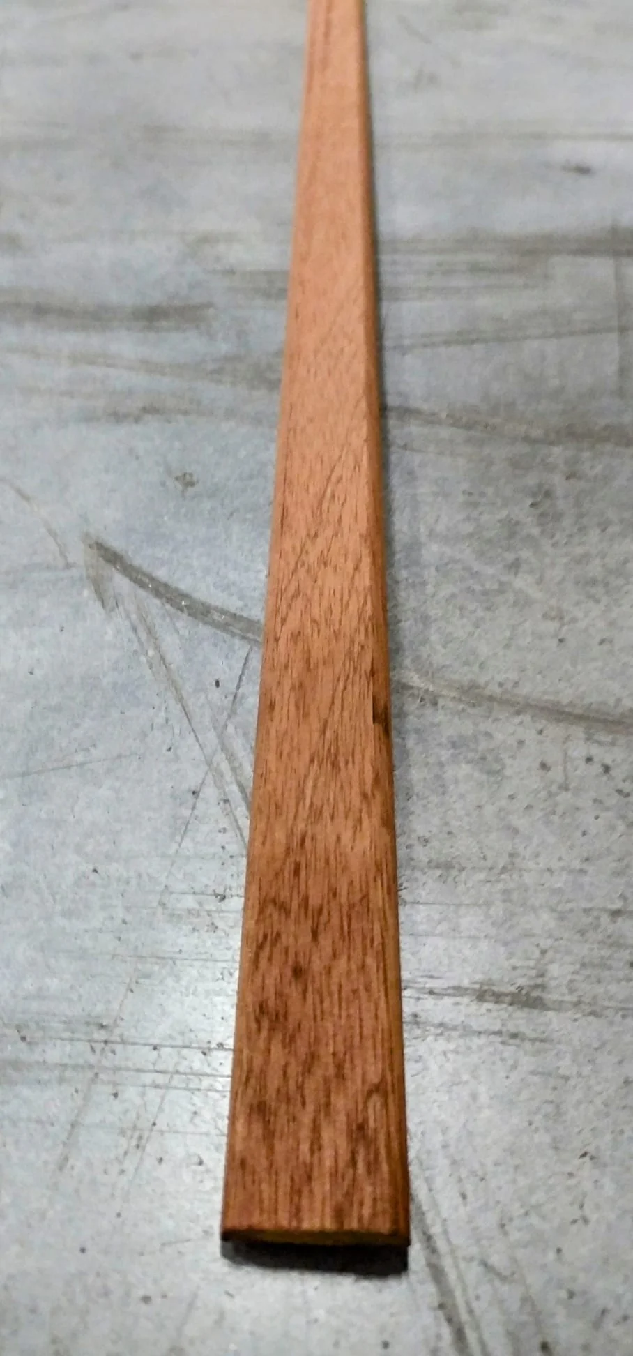 Champlat 2 AR- Bois exotique rouge- 2400 x 22,5 x 5,3 mm - Image 2