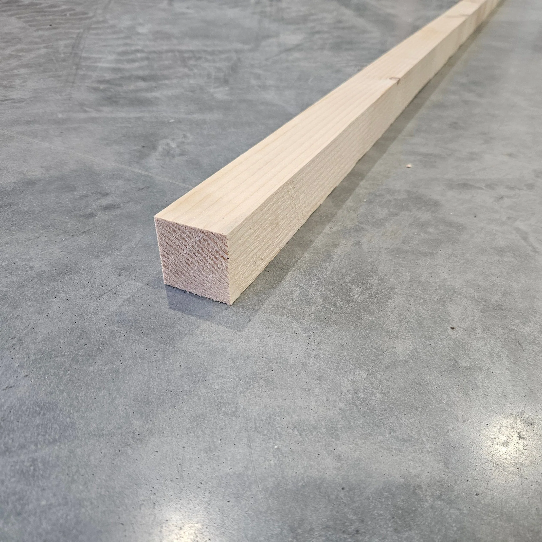 Tasseau epicéa bois massif - 45x45 - L=3.5m (raboté 2 faces)