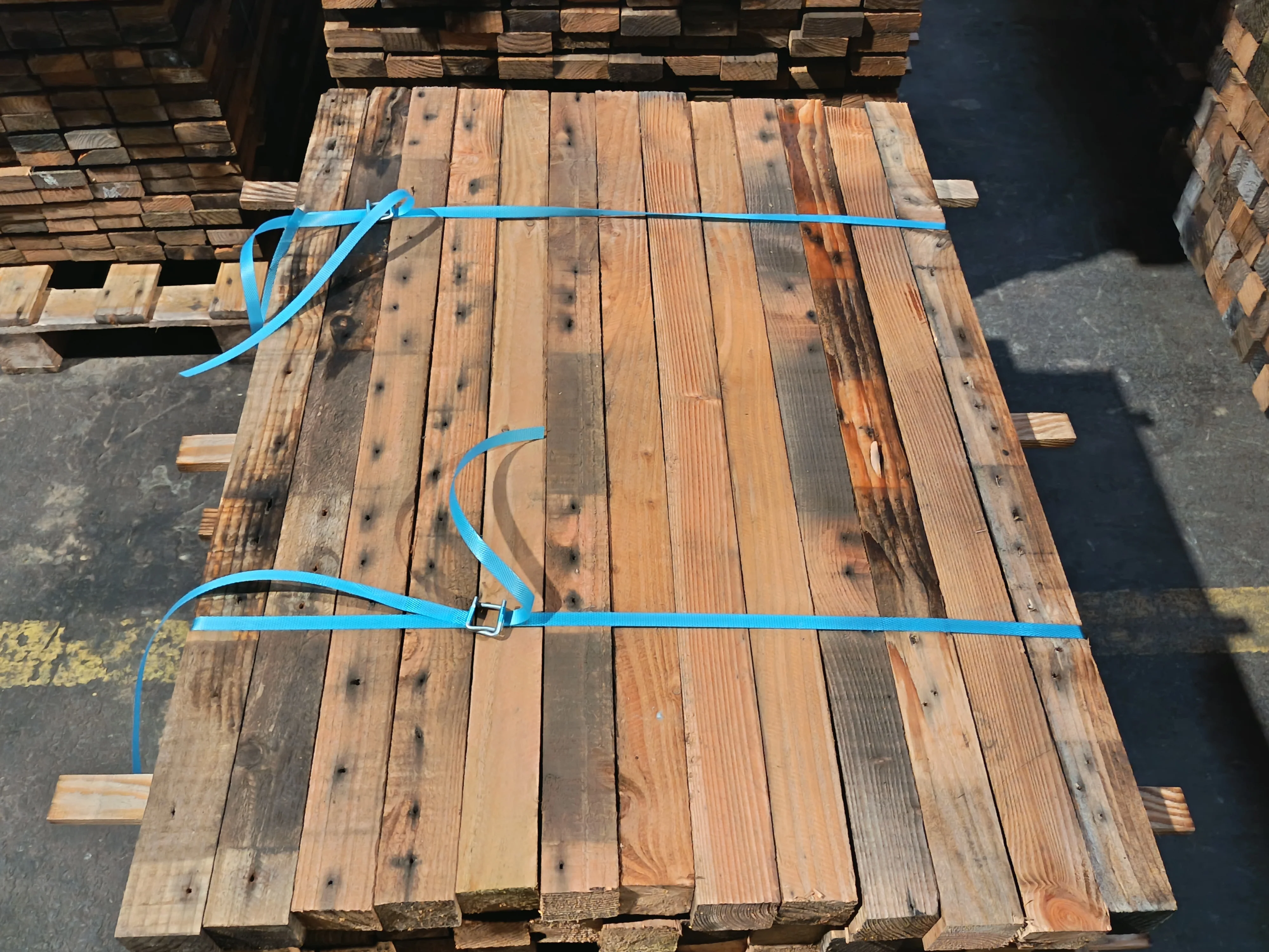 Tasseau resineux bois - 40 x 40 - L=1m (brut de sciage) - Image 4